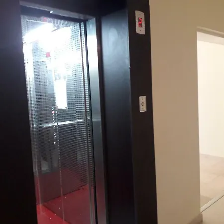 Afrodita 1 דירה *